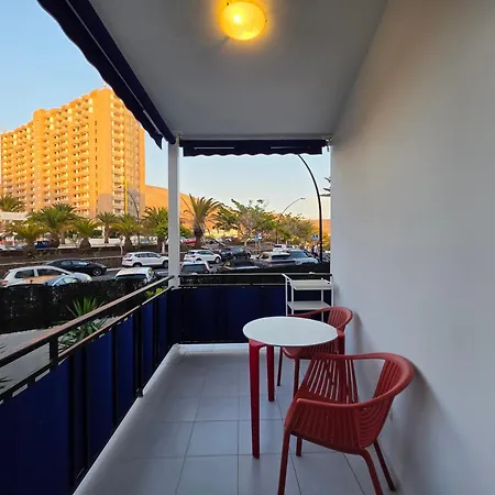 Cristianos - Edificio Rosamar * Los Cristianos (Tenerife)