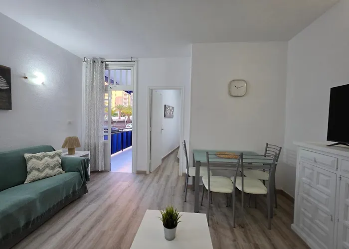 Cristianos - Edificio Rosamar * Los Cristianos (Tenerife)