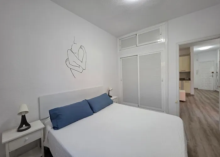 Cristianos - Edificio Rosamar *